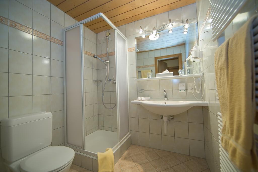 Hotel Cresta Samnaun Oda fotoğraf
